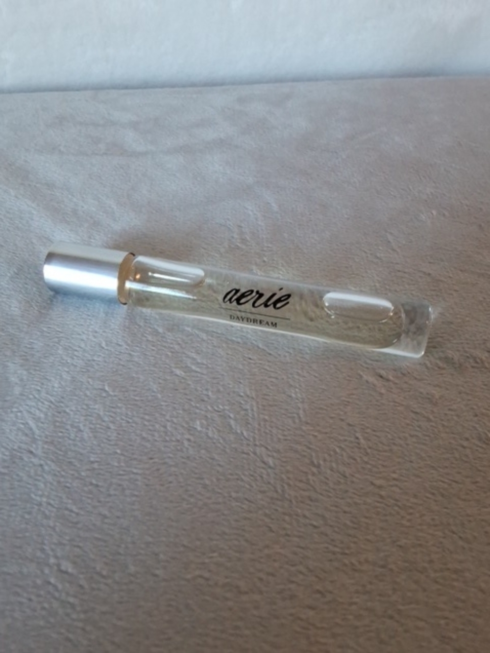 Aerie Eau D3 Parfum Daydream Rollerball-NWOT